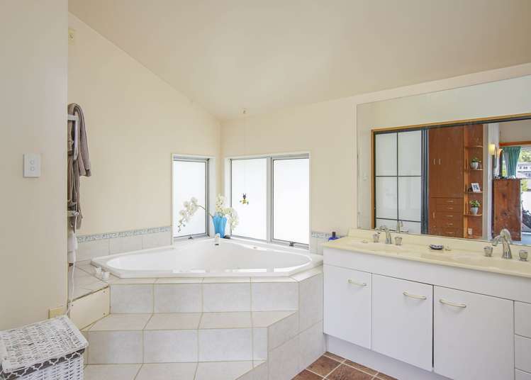 1 The Ridgeway Enner Glynn_13