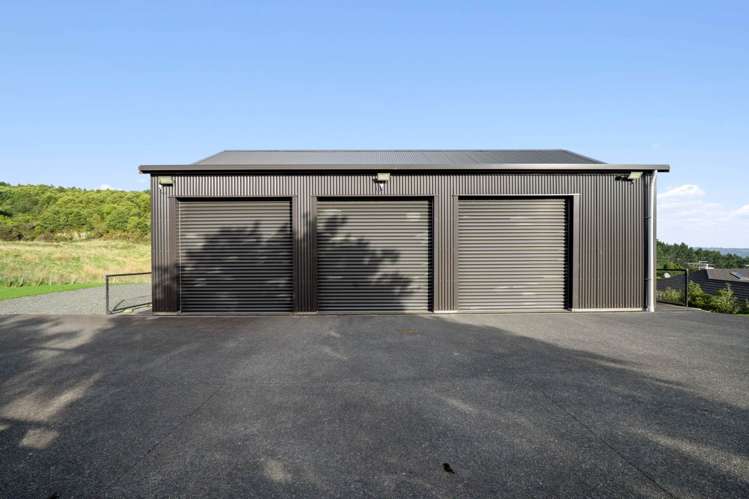 359 MacWhinney Drive Drury_13