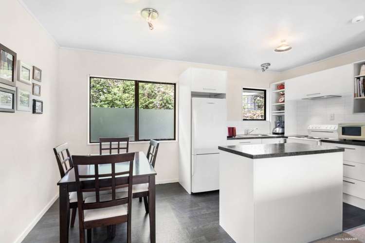 1/2 Hughes Terrace Te Atatu Peninsula_6