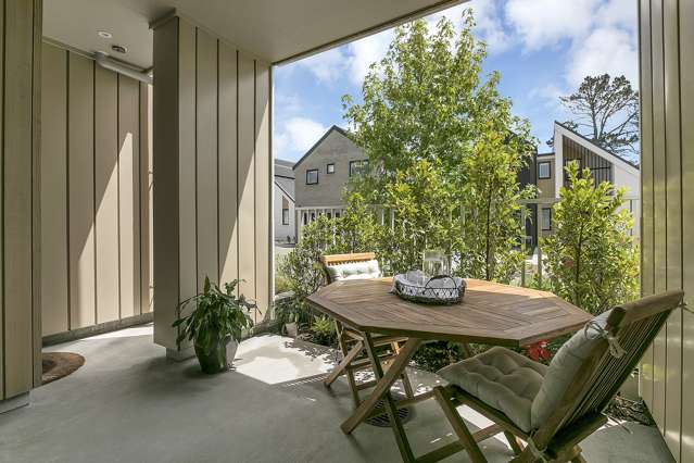 11/2 Warrant Officer Lane Hobsonville_2