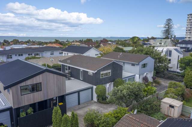 2/10 Pierce Road Milford_3