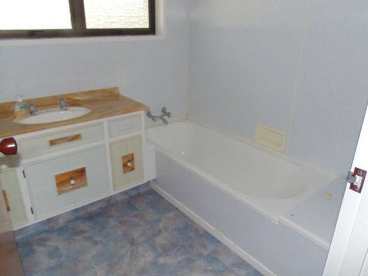 17 Lane Place Awapuni_16