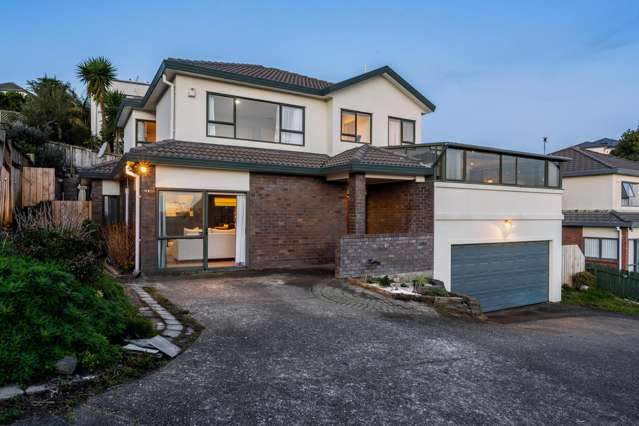 Vendor says must sell-4 bed 3 bath 236sqm floor