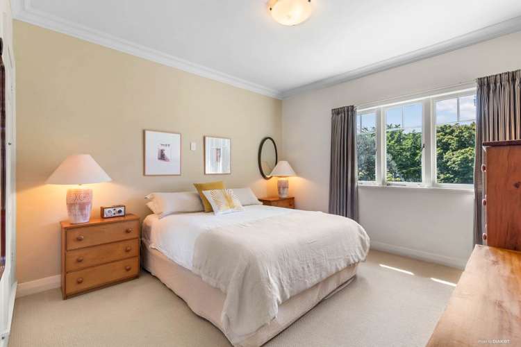 216 Saint Andrews Road Epsom_8