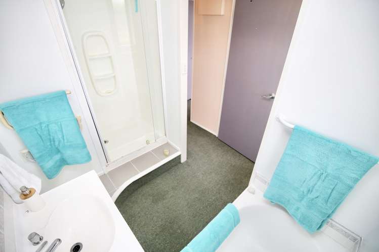 15a Sandalwood Drive Dinsdale_11