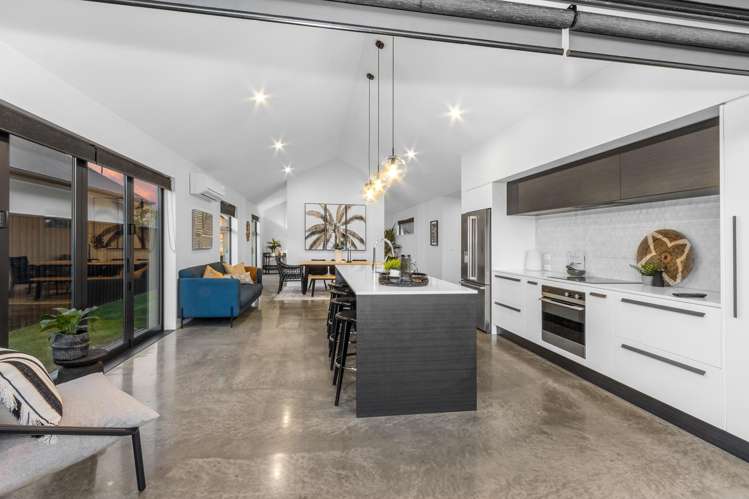 14 Nederland Avenue Burwood_5