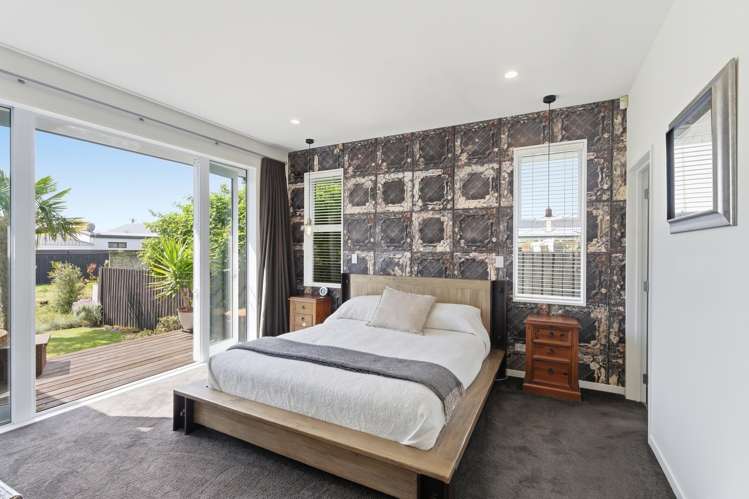 112 Hills Road Edgeware_11