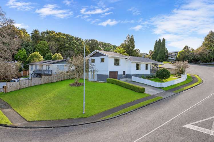 1 Birch Hill Place_1