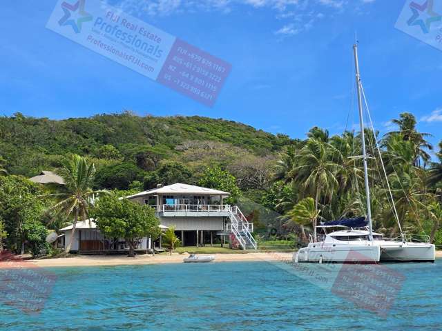 Nananu-i-Ra Island Paradise – Fully Equipped Eco-Friendly Beachfront Estate in FIJI