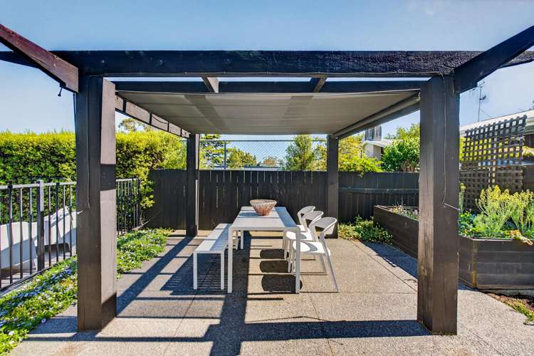 9 Cobden Crescent Bluff Hill_12