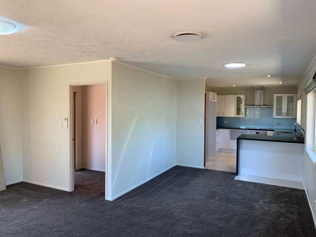 2/10 Pukeko Place Papatoetoe_4