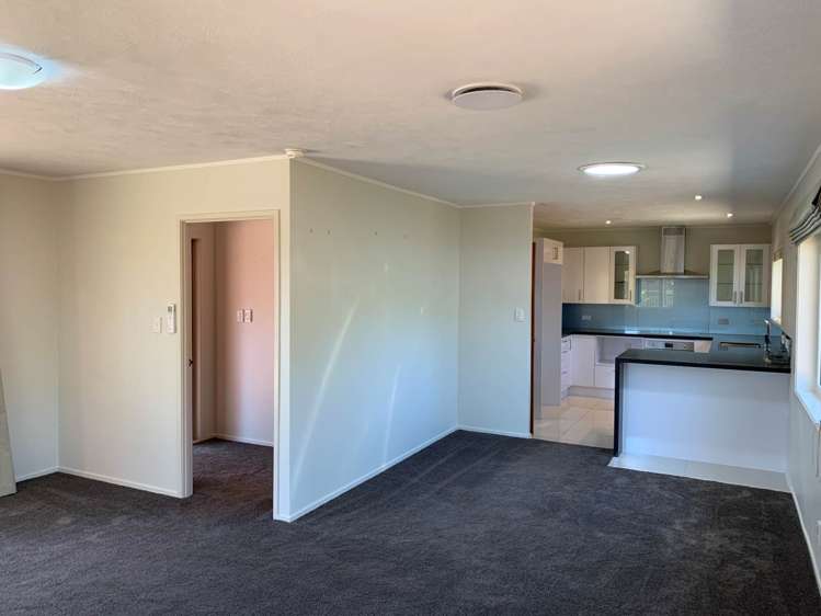 2/10 Pukeko Place Papatoetoe_4