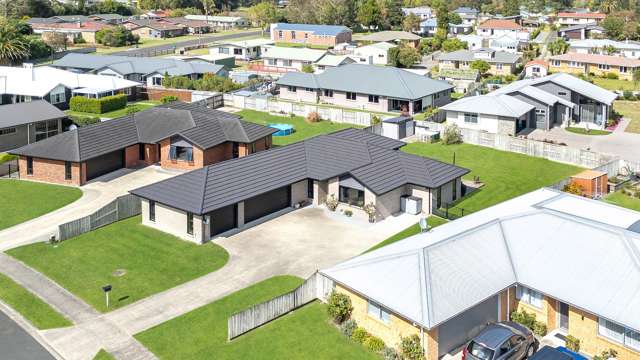 Premium Living plus 3 Car Garage