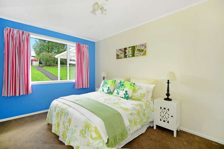 63 Lauderdale Road Birkdale_9