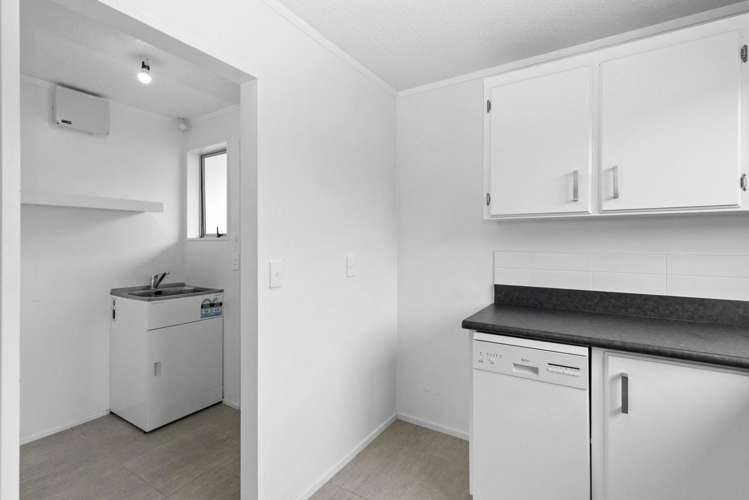 3/6 Awamutu Grove Waiwhetu_6