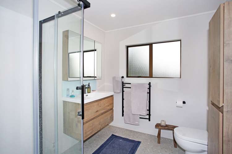 177 Kitchener Road Waiuku_14