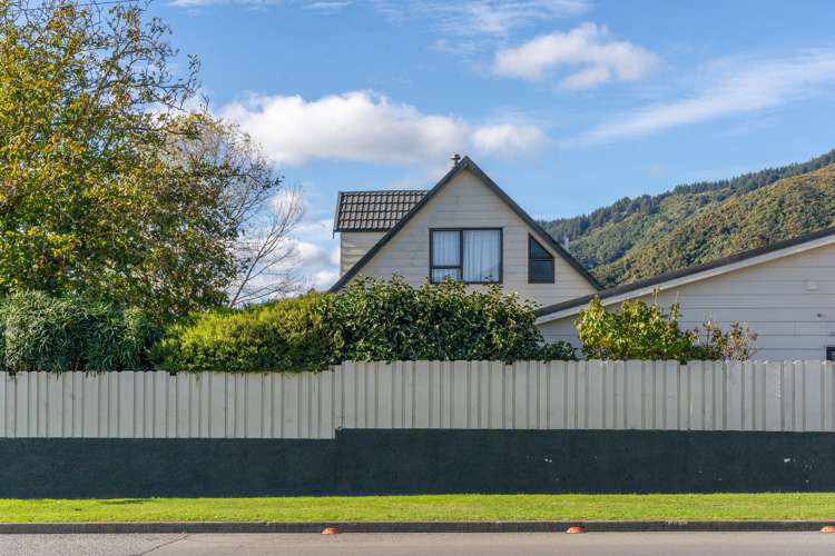 1 Beach Road Waikawa_18