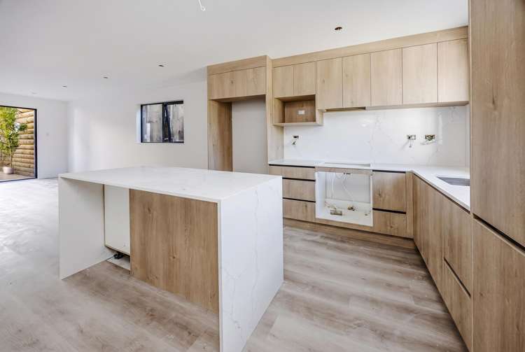 2/9 Glenside Avenue_1