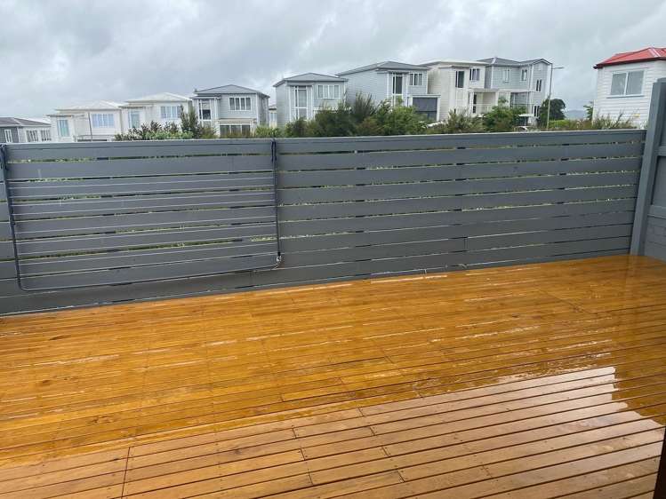 4 Puhakehake Place Flat Bush_11
