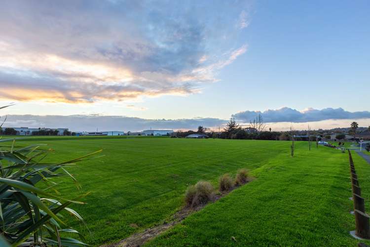 16 Franshell Crescent East Tamaki_18