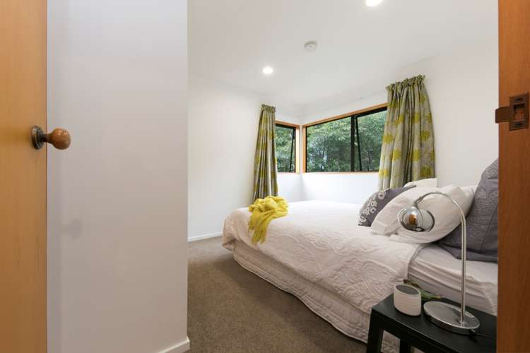 111 Woodlands Park Road Titirangi_11