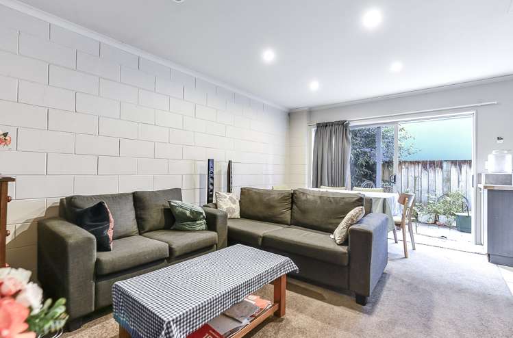 46d York Street Hamilton East_10