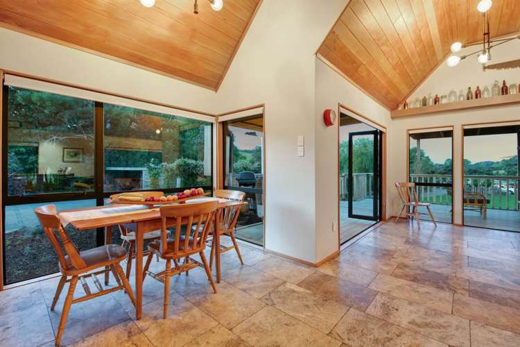 275 Inland Road Helensville_10