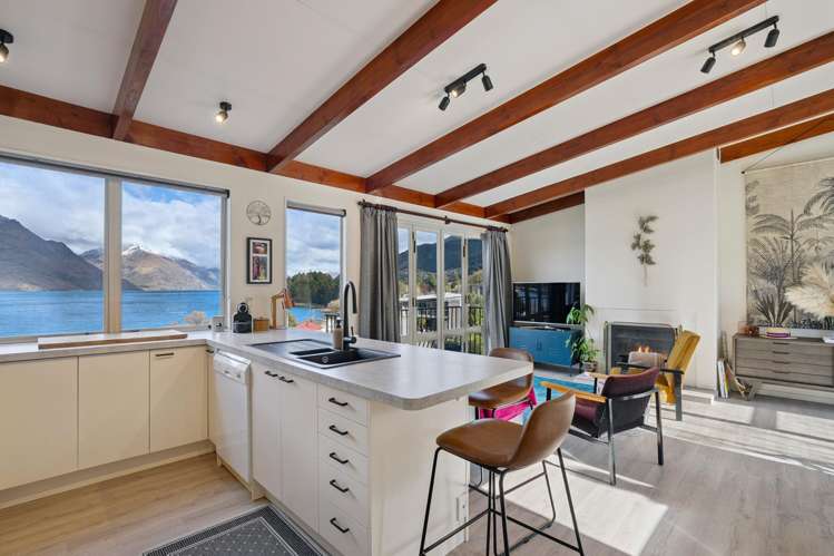 3/6 Suburb Street Queenstown_6