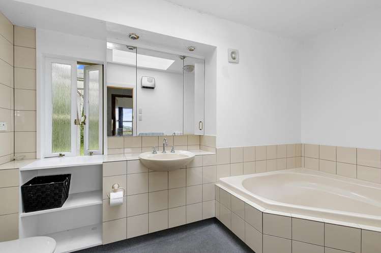 29 Bedford Grove Kelson_17