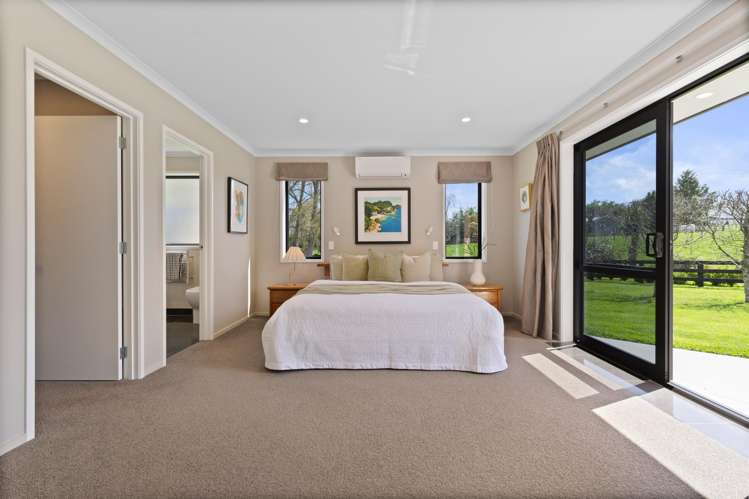 21 Barrett Road Ngahinapouri_17