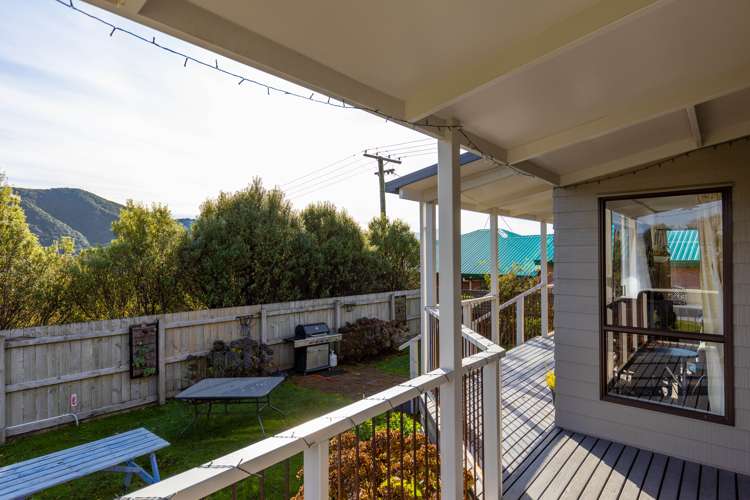 312f Waikawa Road Waikawa_23