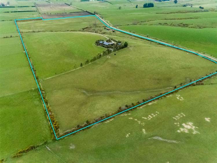 219 Wyndale Road Springfield_5