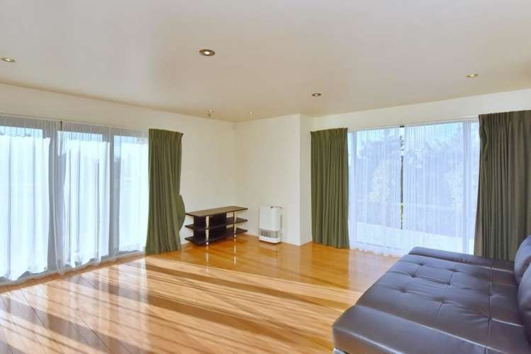 103 Bruces Road Sefton_11