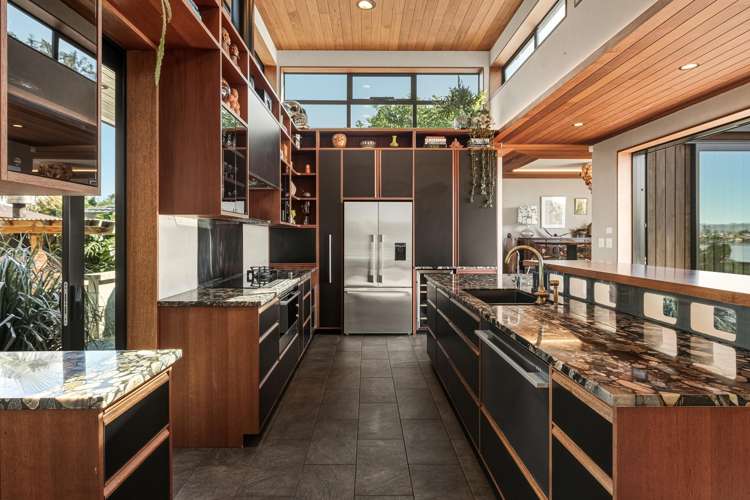 92 Myres Street Otumoetai_8