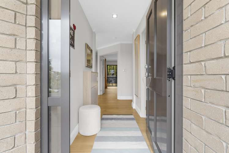 12 Bloomfield Rise Stanmore Bay_8