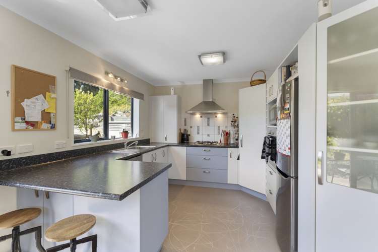 9 Byron Brown Place Otaki Beach_3