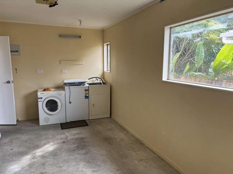 37B Walton Street Red Beach_11
