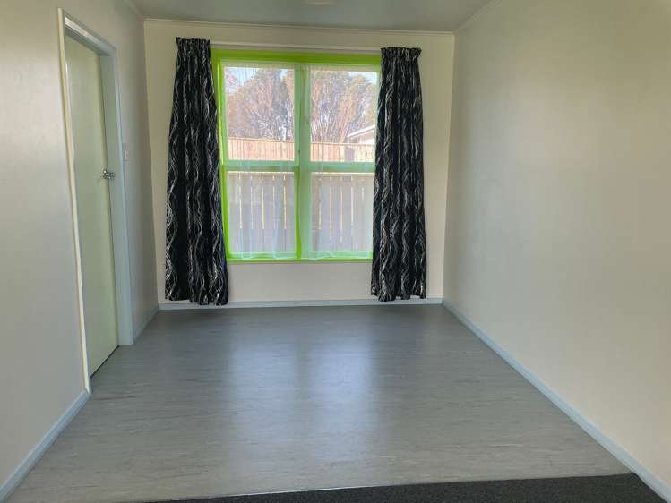 75 Gear Terrace Ranui_6