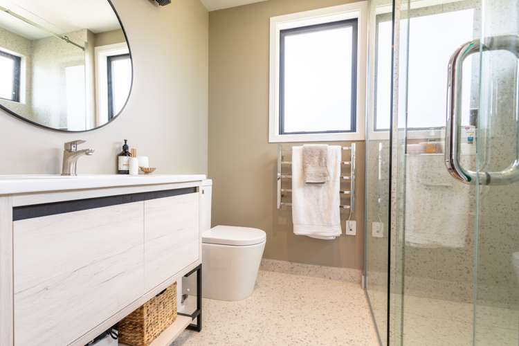 2 Glen Dene Crescent Wanaka_10