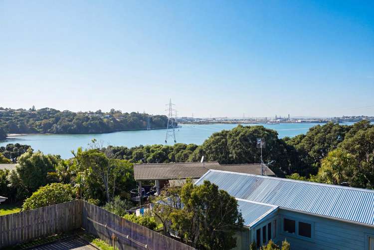 80 Goodall Street Hillsborough_19