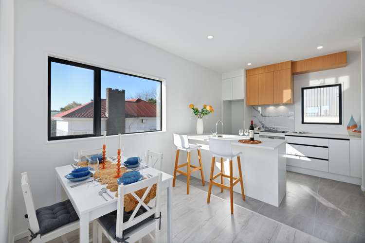 3/50 Newington Road Henderson_13