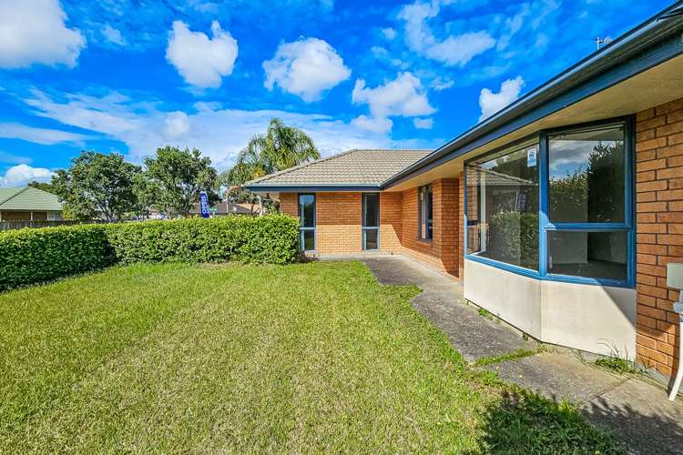 10 Frank Bunce Grove Flat Bush_1