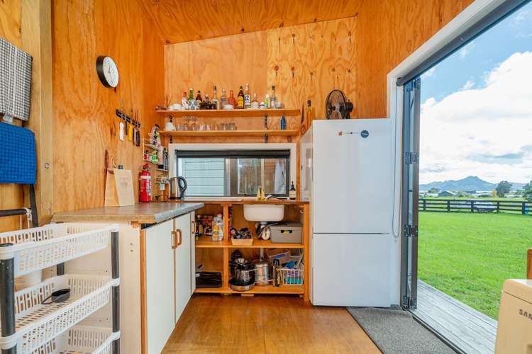 1 Tinirau Place Cooks Beach_2