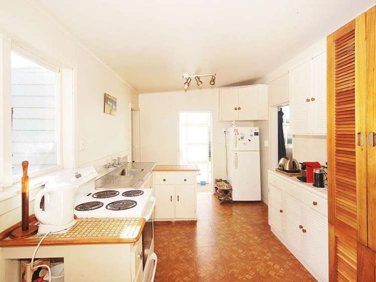 38 Daniell Street Featherston_3