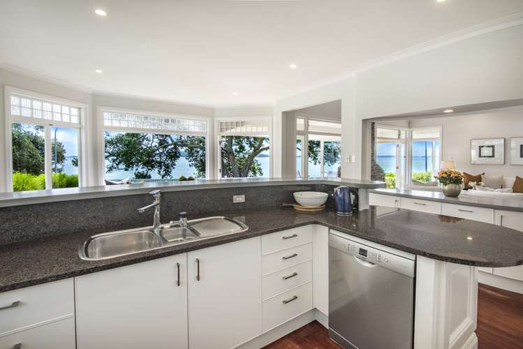 52 Cheltenham Road Devonport_20