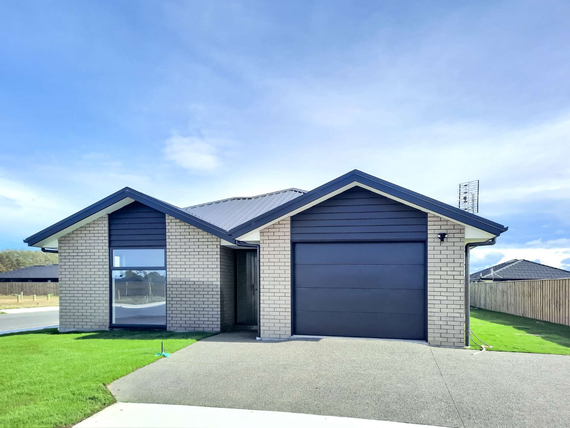 1 Cousins Street 500171_0