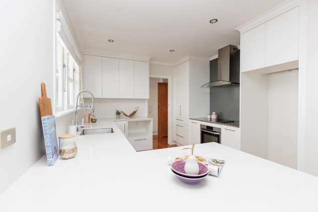 15 Collier Avenue Karori_1