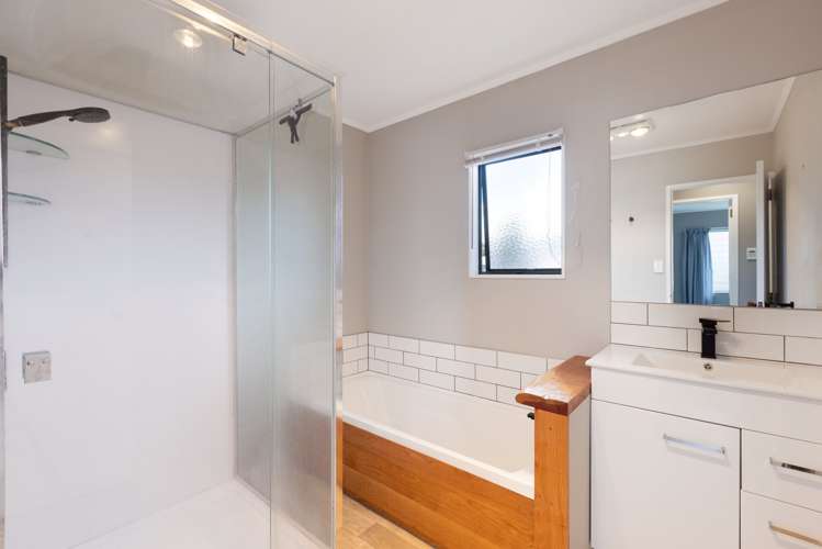 49b Meander Drive Welcome Bay_10