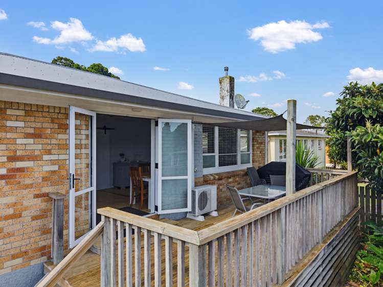 104 Douglas Street_3