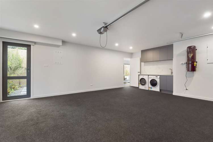 17c Heathcote Road Castor Bay_21